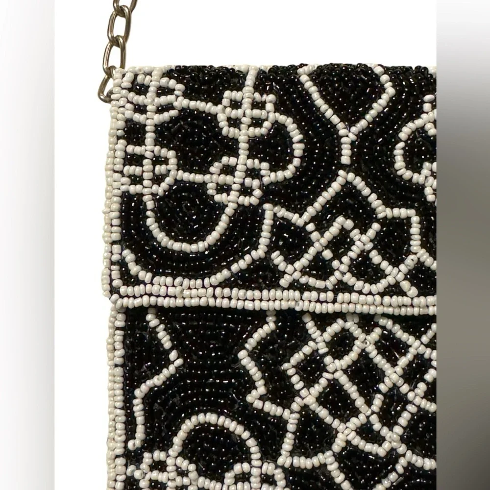 Versona Beaded Clutch Crossbody Purse